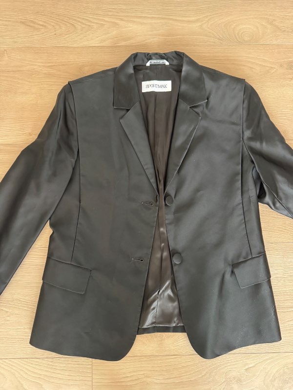 Svartur glans blazer