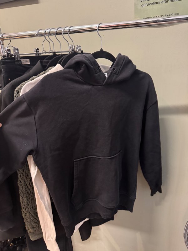 Hettupeysa svört Zara