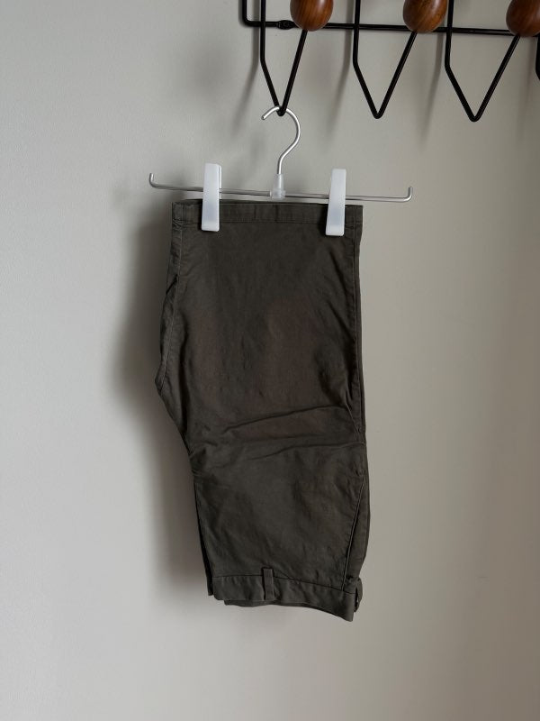 Grænar stuttbuxur