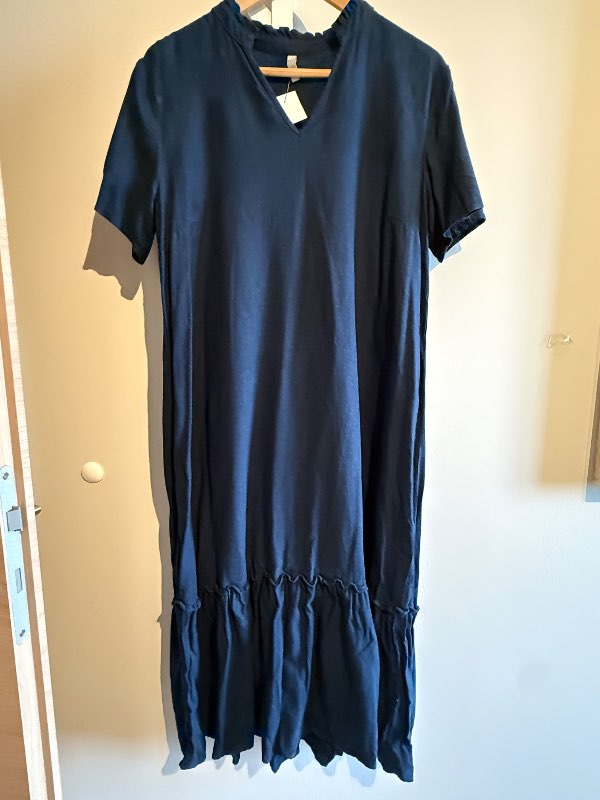 Pull dökkblár kjóll