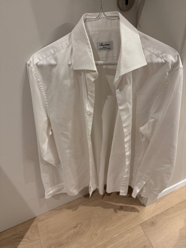 Stenströms hvít skyrta