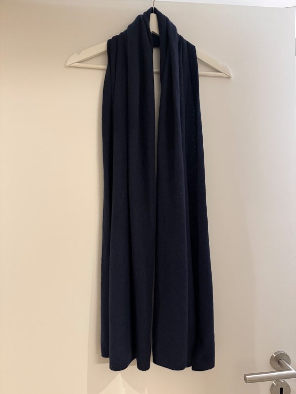 White Company 100% cashmere trefill