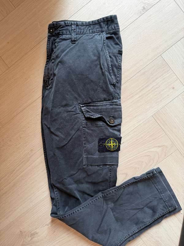 Svartar stone island buxur