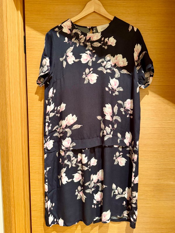 Just blóma kjóll blár