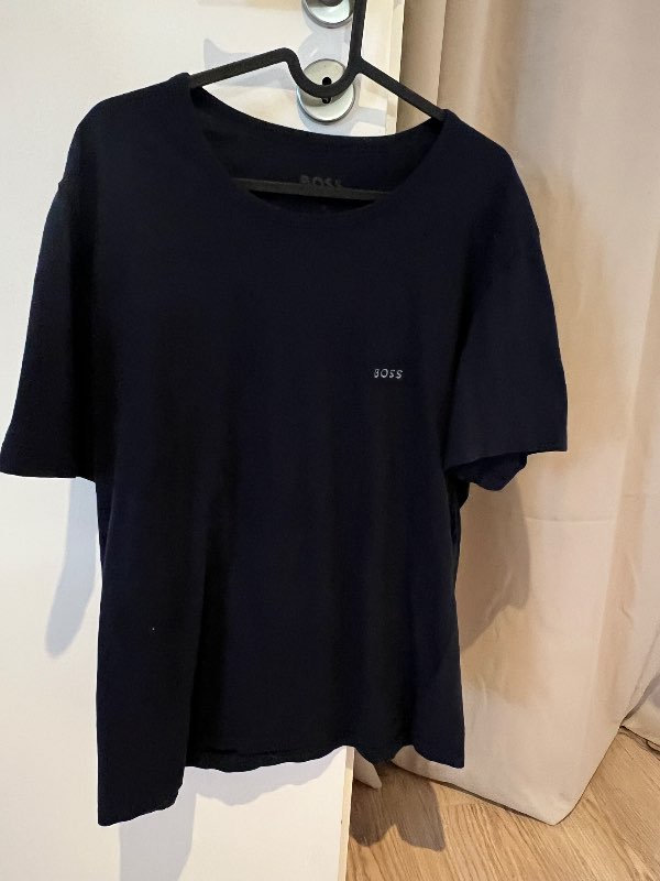 Hugo Boss bolur blár