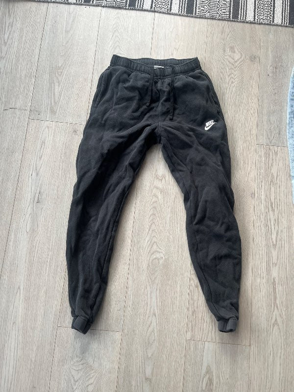 Nike jogginbuxur svartar