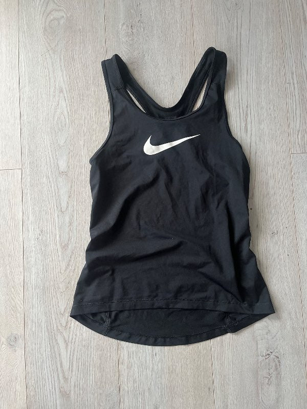 Nike svartur æfinga bolur