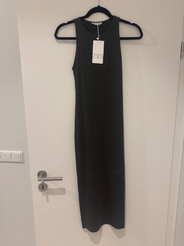 -Dökkgrænn kjóll ónotaður