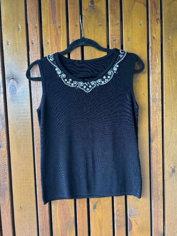 Vintage beaded bolur