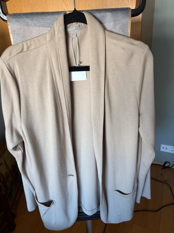 Uniqlo jakkapeysa