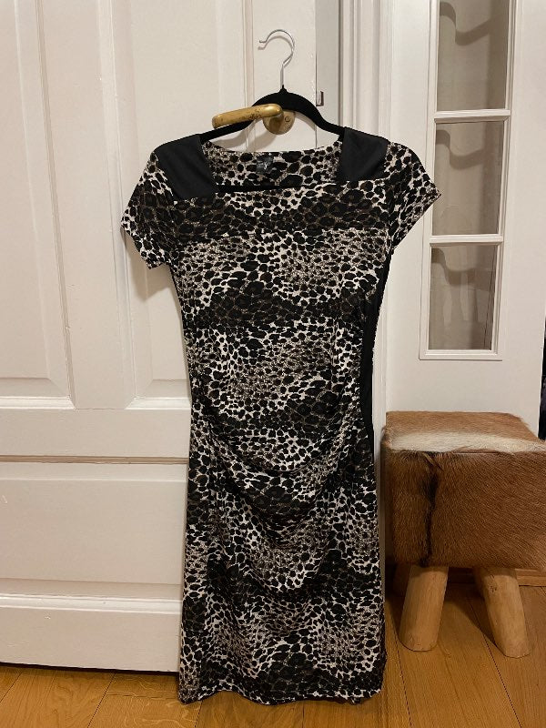 Leopard print kjóll