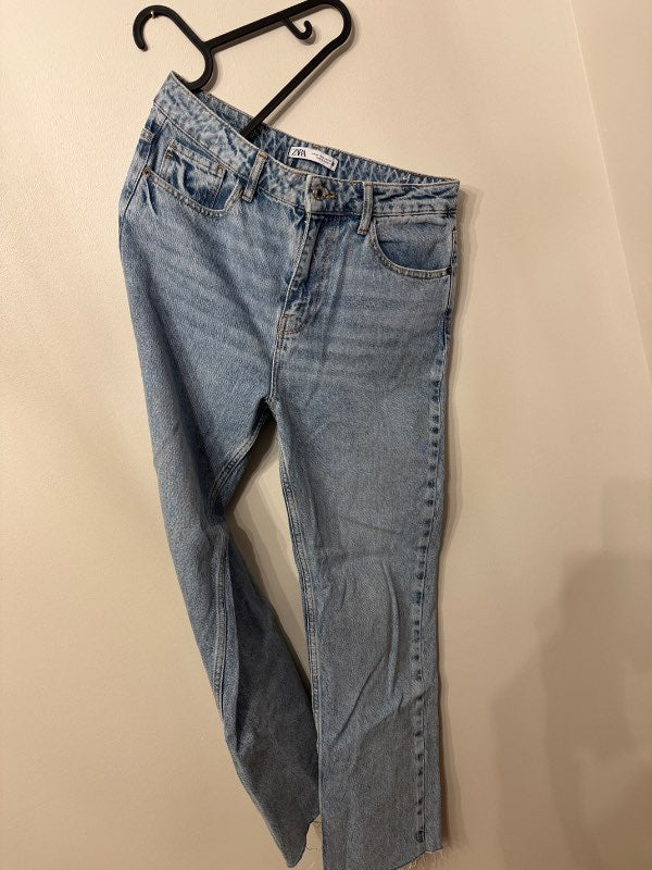 Ljósar útvíðar gallbuxur Zara