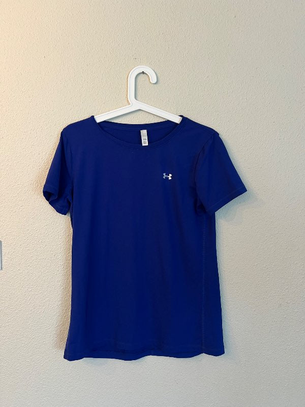 Under armour blát íþróttabolur