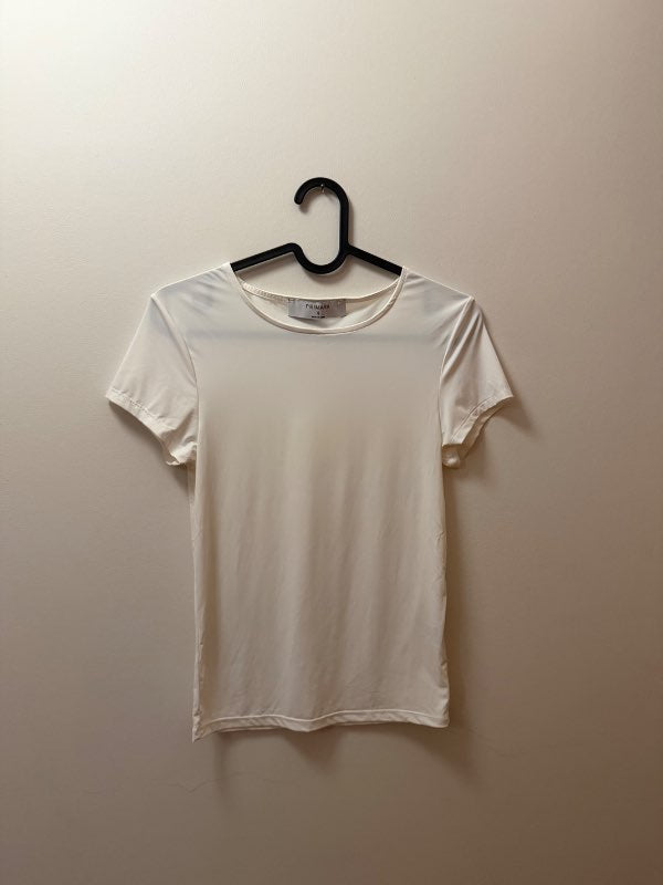 Primark hvítur bolur