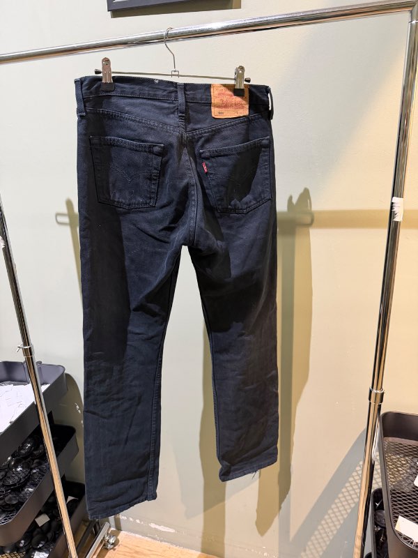Svartar Levi´s 501 gallabuxur