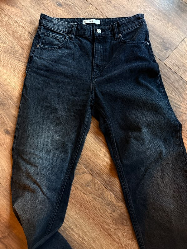 Mango buxur svartar