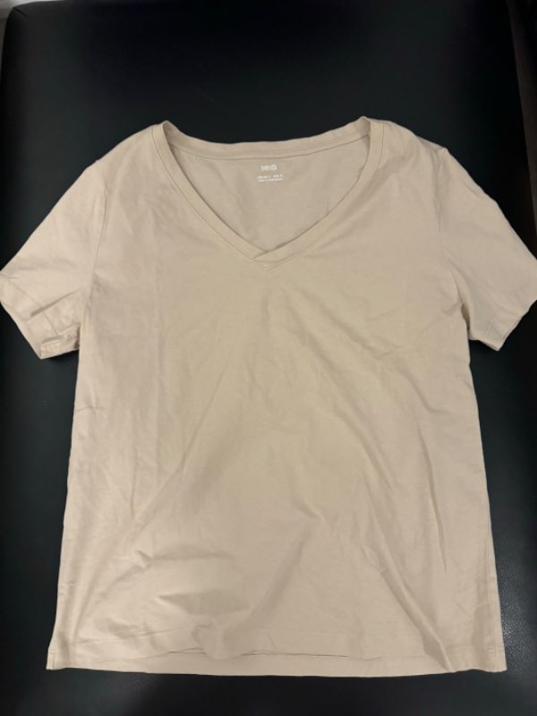 V-neck bolur baige