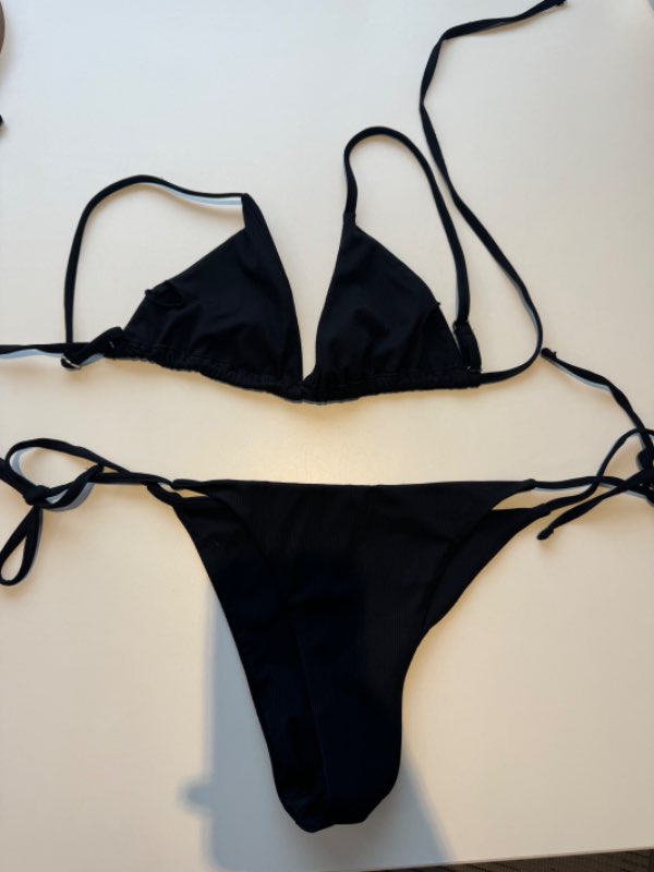 Bikini svart bundið