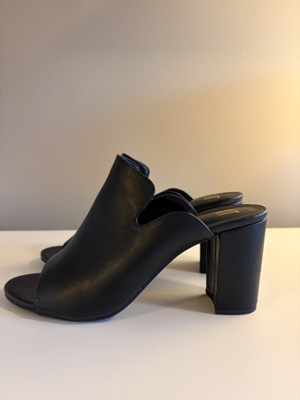 Svartir mules skór 40