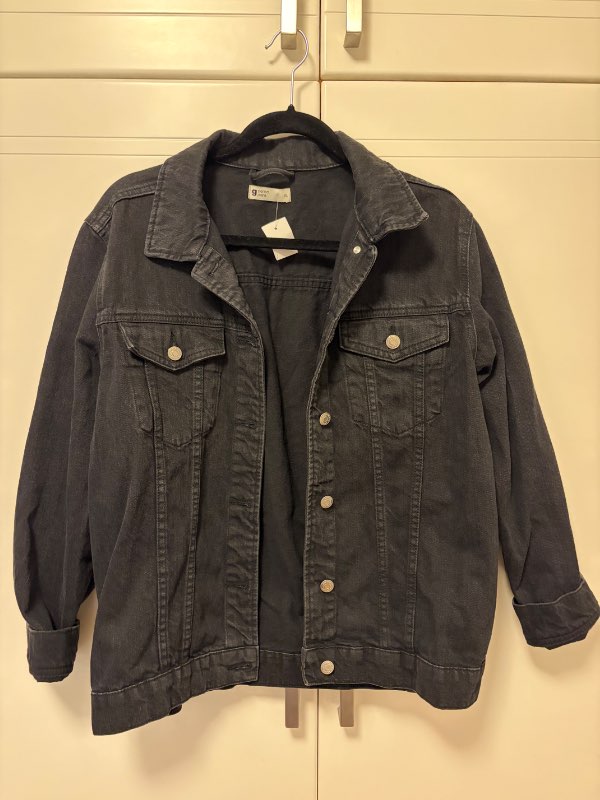 Gina Tricot gallajakki svartur XL