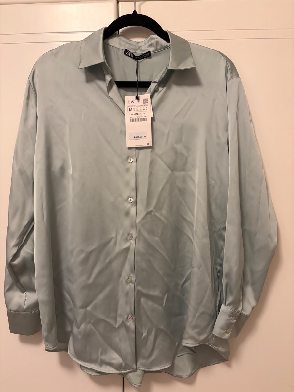 Zara satínblússa græn st. M