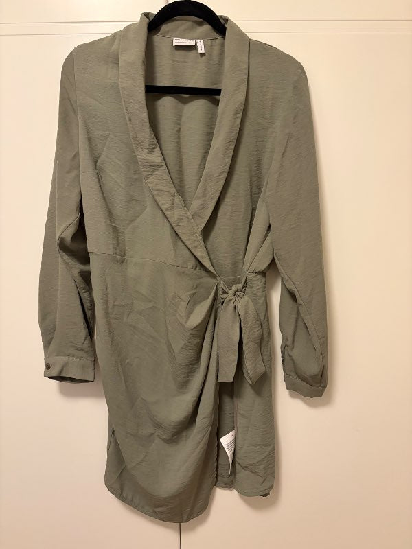 Asos wrap kjóll grænn