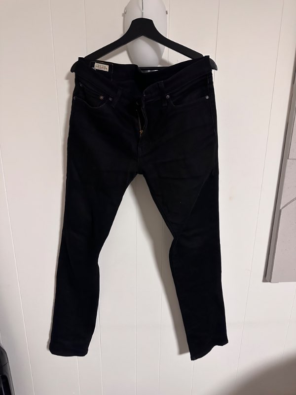 Levis