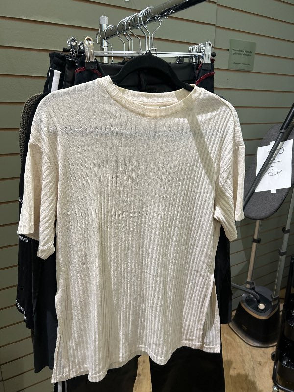 Hvítur H&M bolur smá gegnsær víður