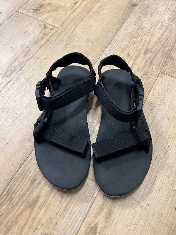 Levi’s sandalar