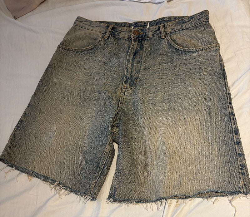 Pull & Bear gallastuttbuxur