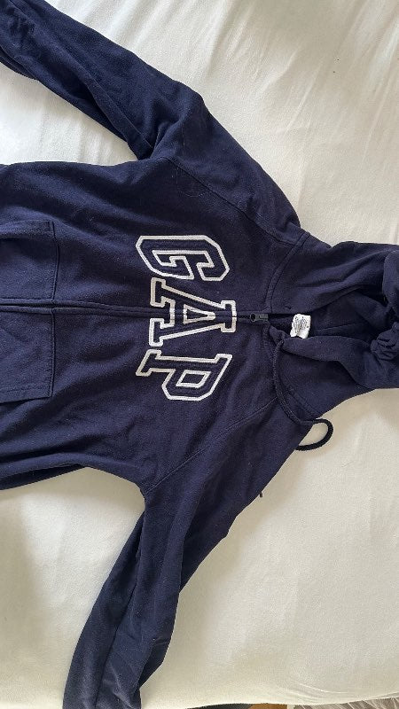 gap hettupeysa