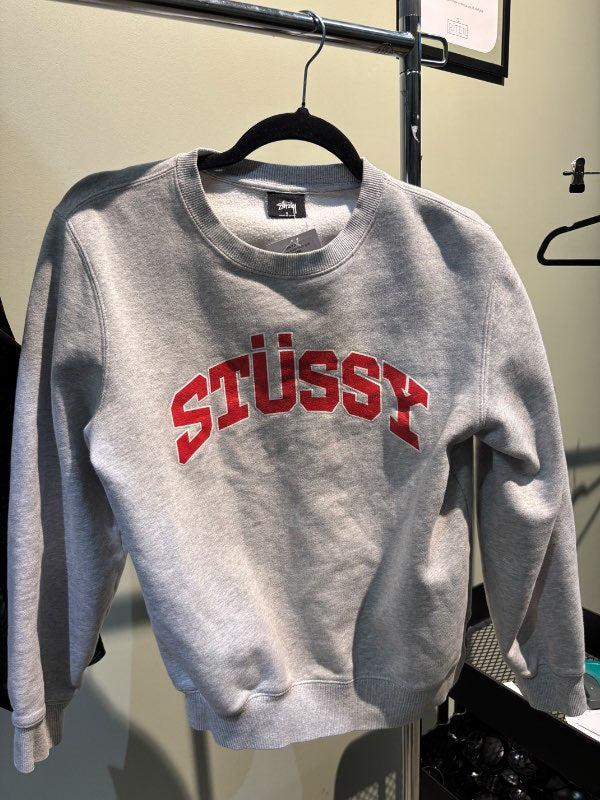 Stüssy crewneck grá