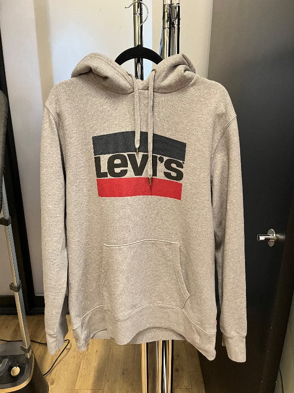 Levi’s hettupeysa grá