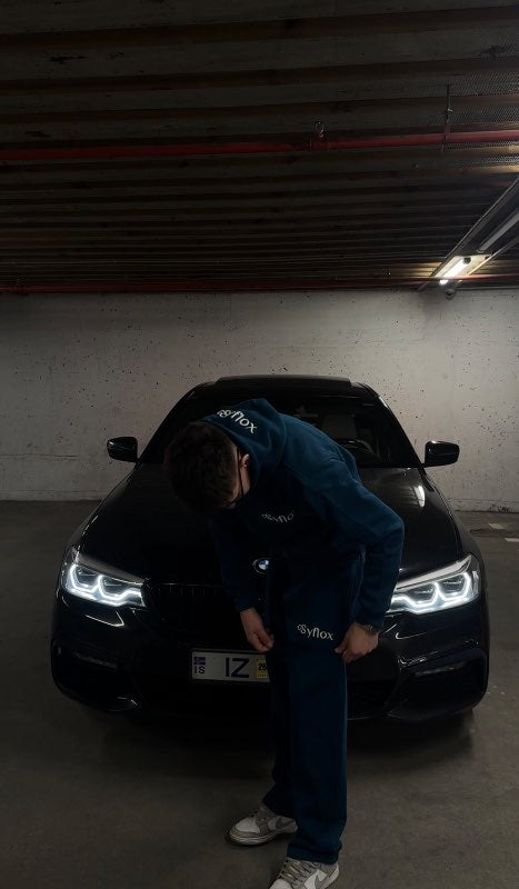 Syflox blár peysa