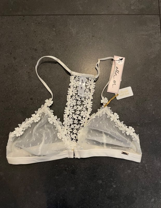 Ella m toppur