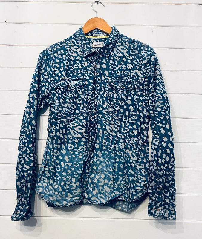 TOMMY HILFIGER leopard print shirt
