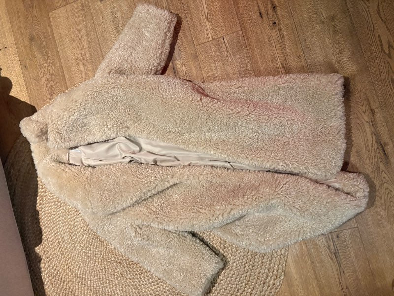 Ljós langur faux feldur