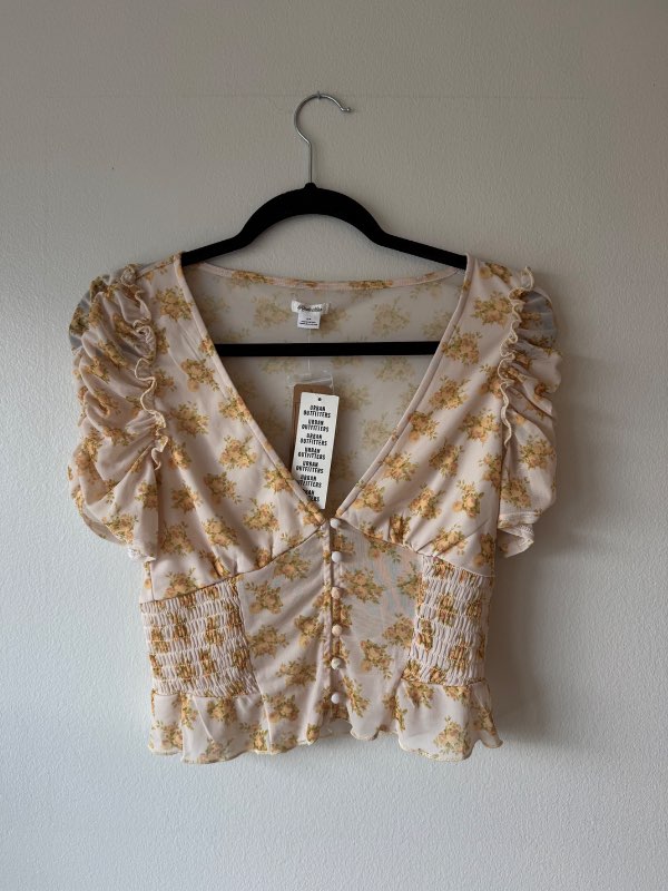 Ónotaður urban outfitters bolur