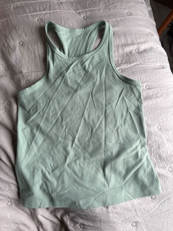 Grænn lululemon bolur