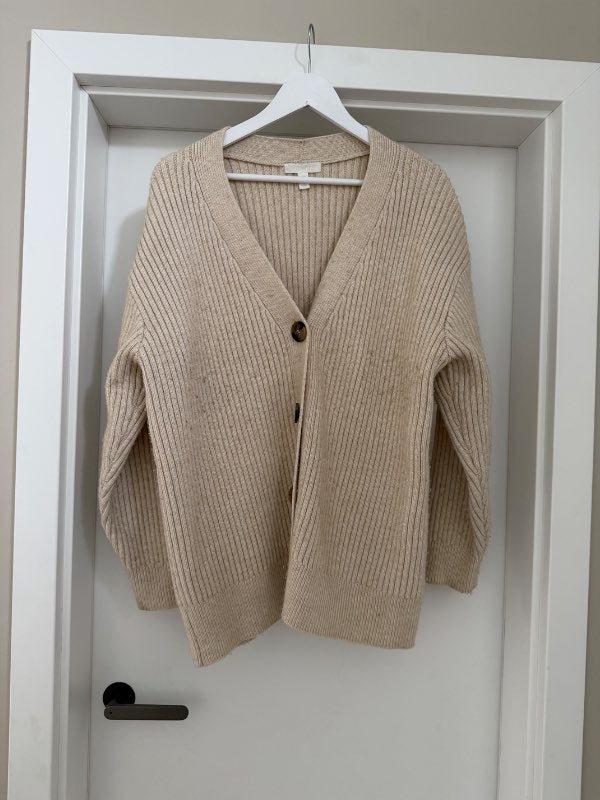 H&M peysa