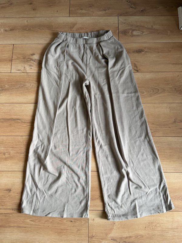 beige joggingbuxur
