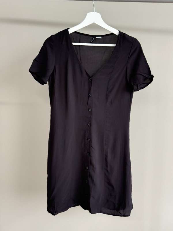H&M svartur kjóll