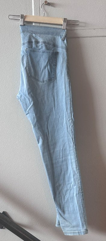 Skinny jeans með teygju - high waist