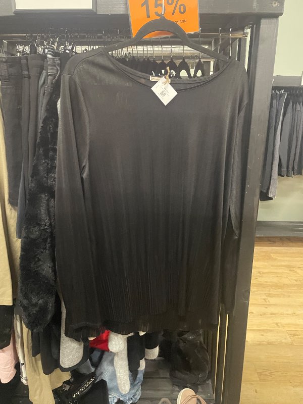 zara peysa svört