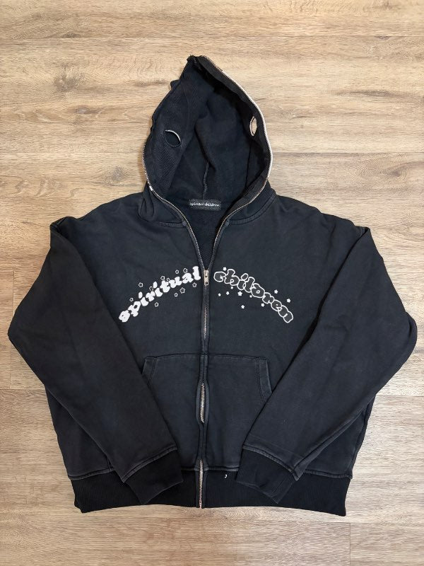 Svört rennd hettupeysa