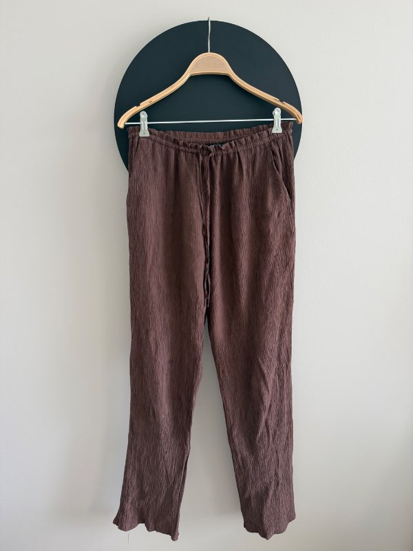 Zara brúnar buxur M