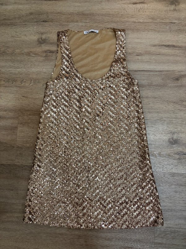 Zara pallíettu kjóll