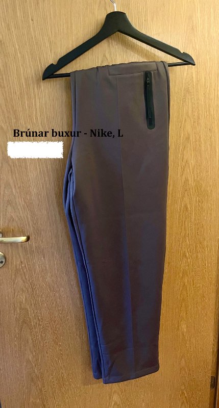 Nike brúnar buxur