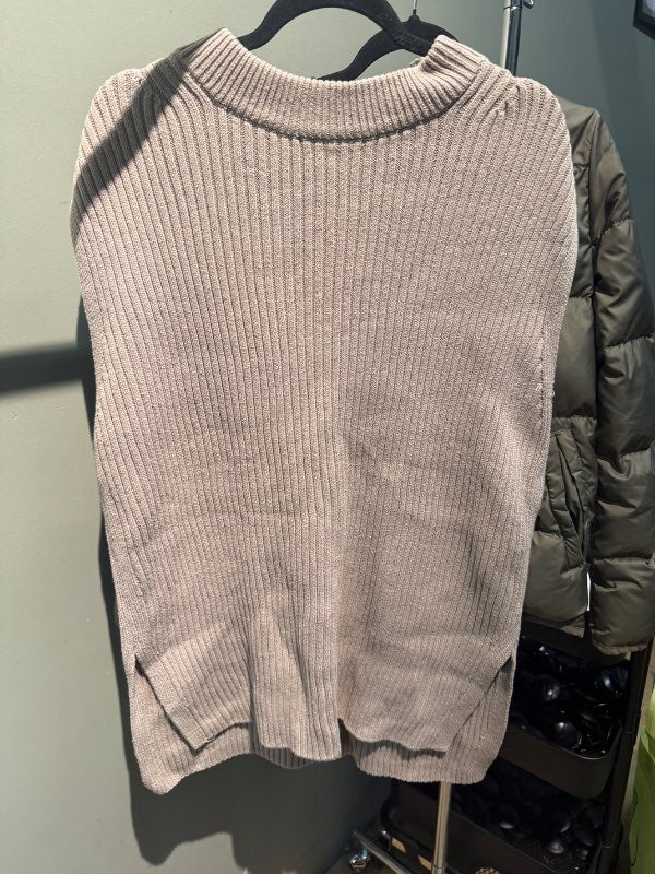H&m vesti brunt