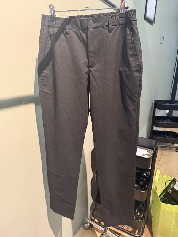 Zara buxur kk svartar